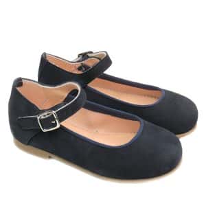 Mercedita Niña ante marino